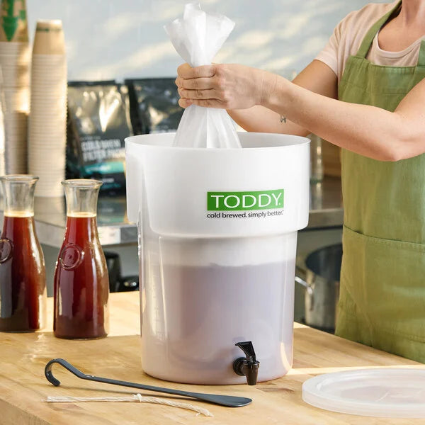 Sistema de preparación de Cold Brew Toddy® | 5 galones, 19 litros | Incluye 1 kilo de café en grano.